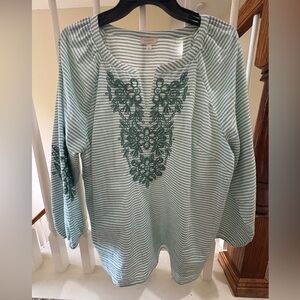 Talbots Green Embroirdered 3/4 Sleeve Blouse